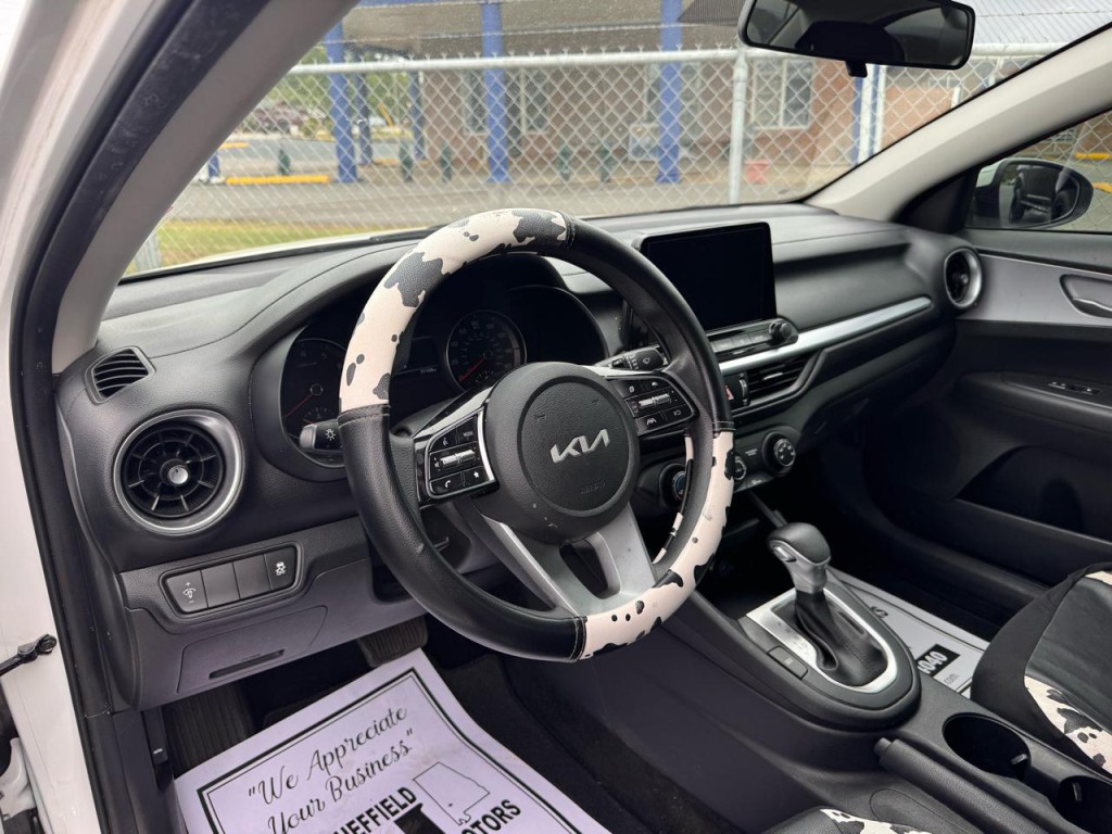 2022 Kia Forte Image 10