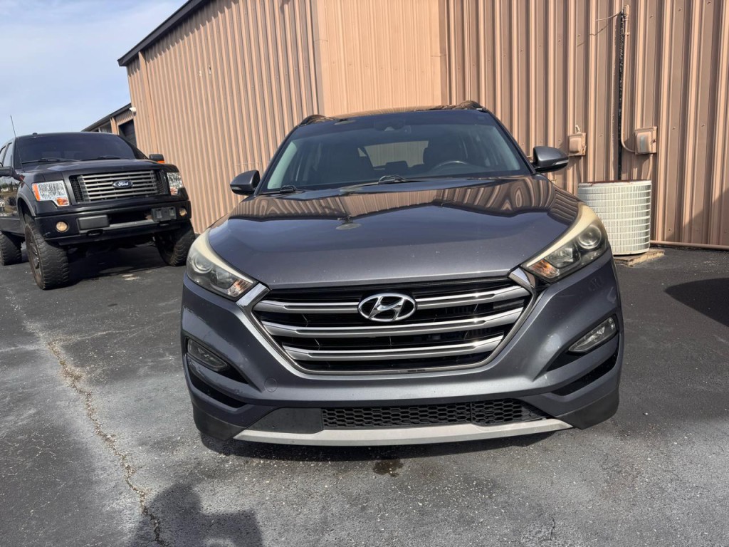 2017 Hyundai Tucson Image 2