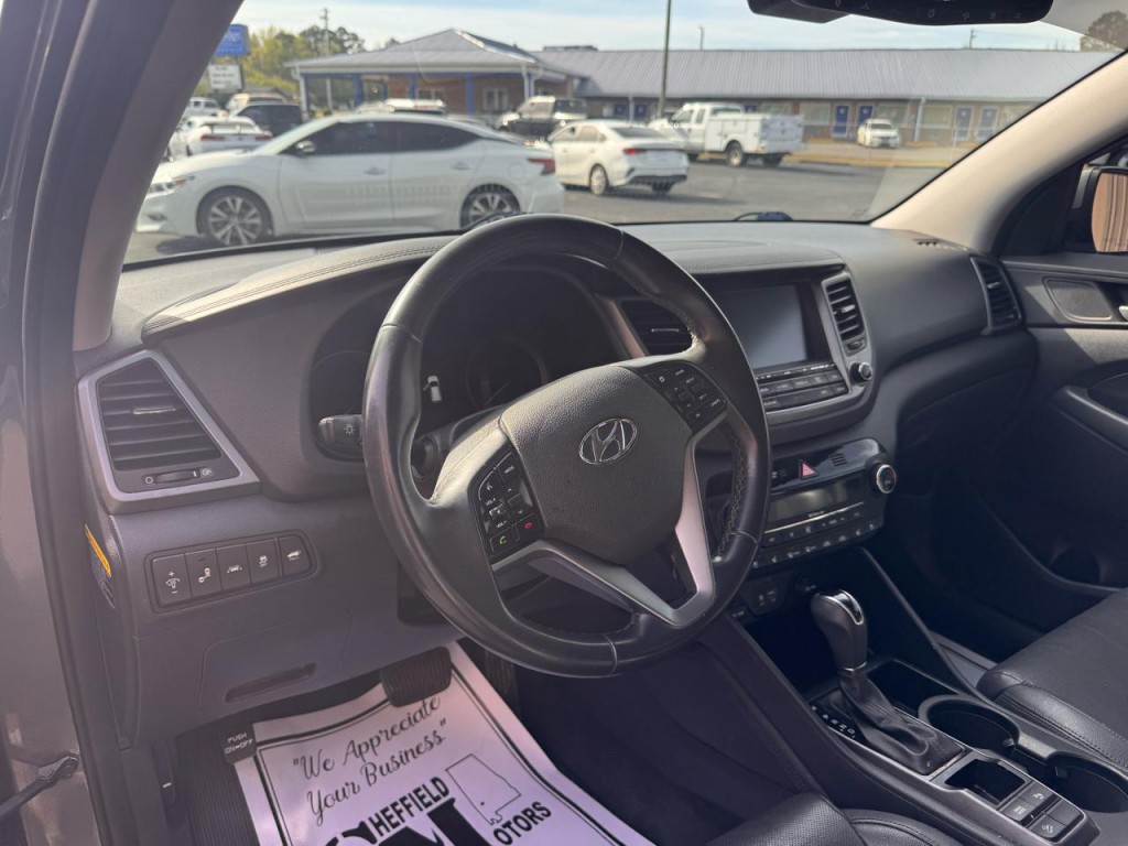 2017 Hyundai Tucson Image 11