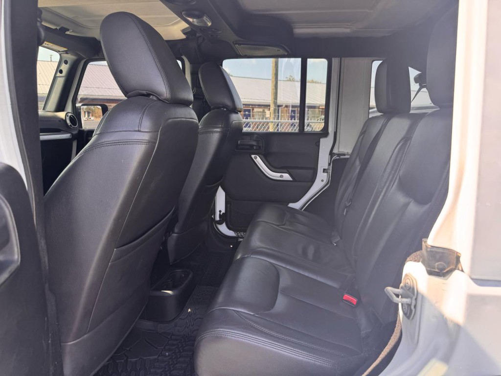 2015 Jeep Wrangler Image 6