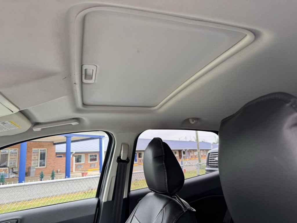 2021 Ford Econoline Image 9