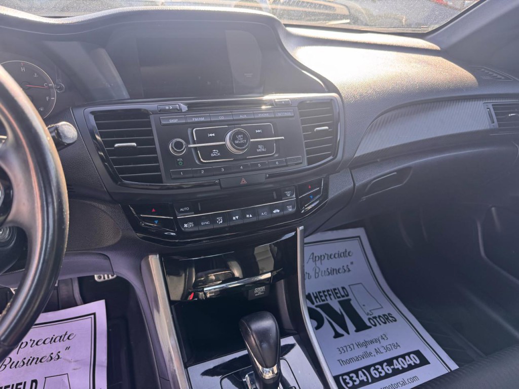 2017 Honda Accord Image 9