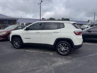 Image for 2020 Jeep Compass Latitude w/Sun/Wheel Pkg *Ltd Avail* ID: 7408802