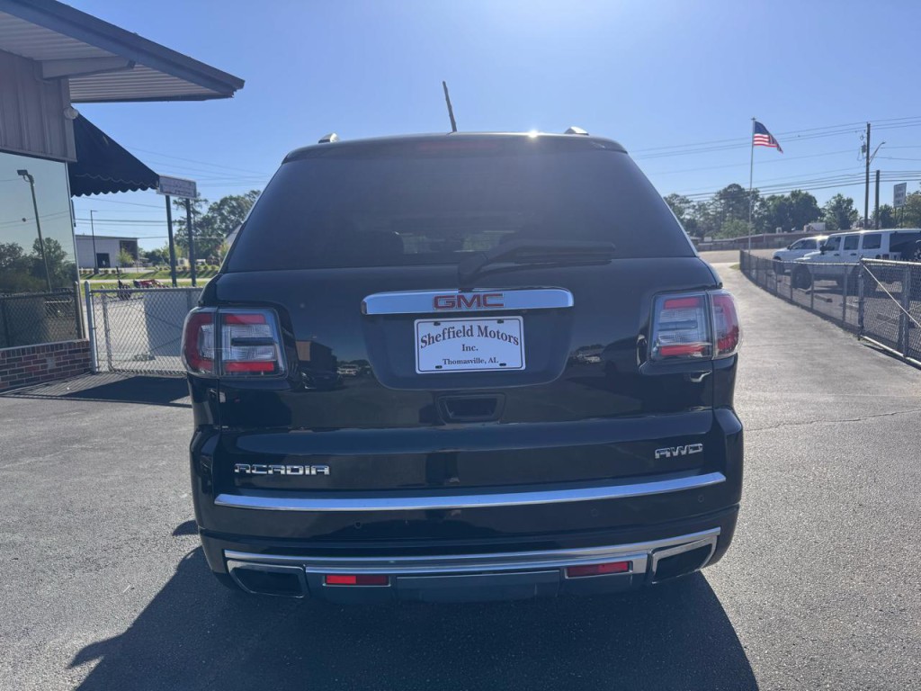 2016 GMC Acadia Image 4