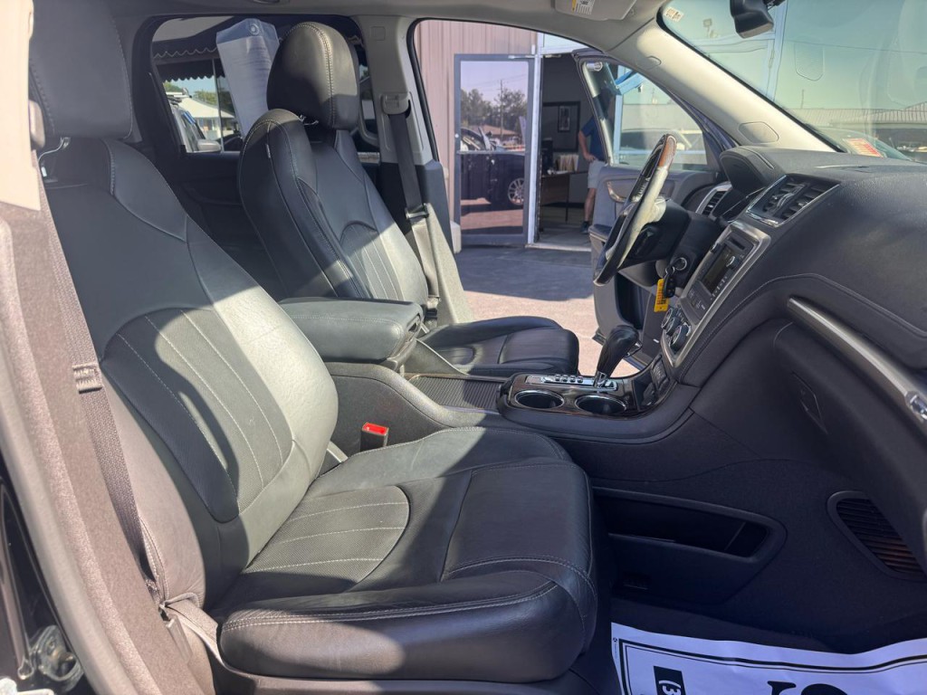 2016 GMC Acadia Image 8