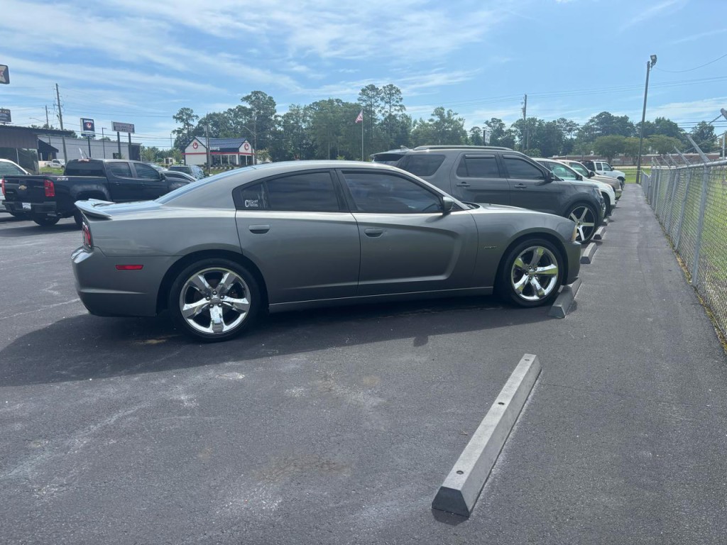 2011 Dodge Charger Image 3
