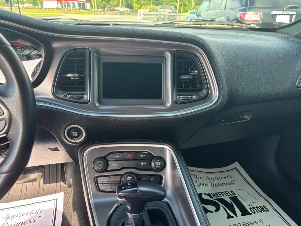 2021 Dodge Challenger Image 7