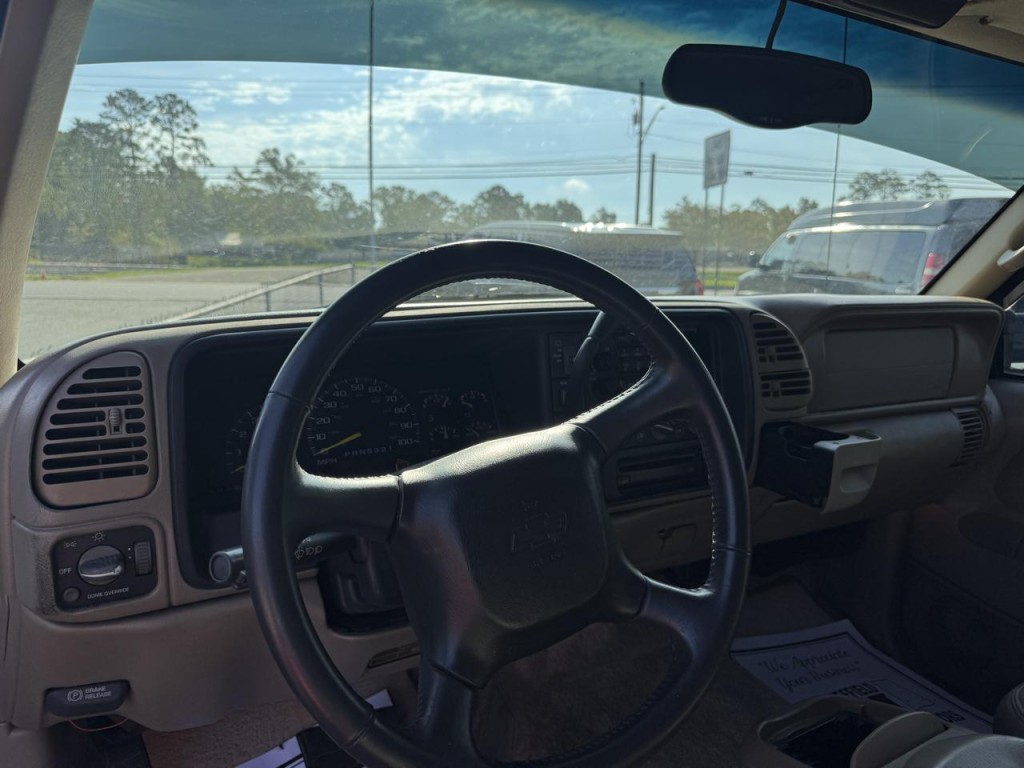 1999 Chevrolet Tahoe Image 7