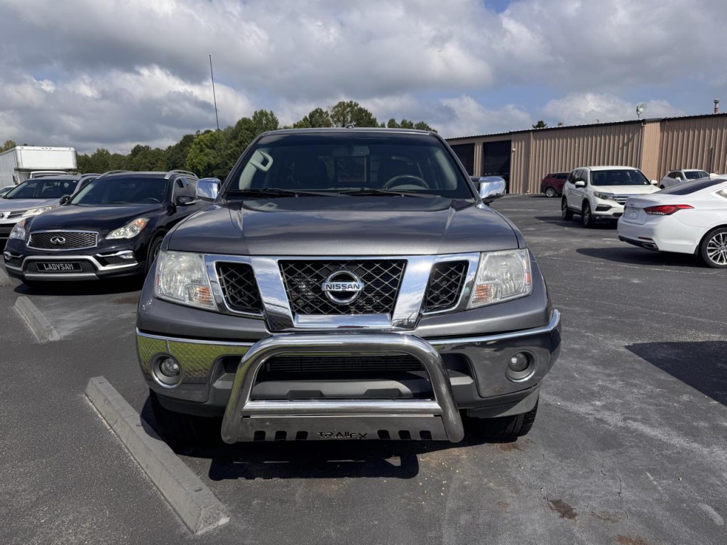 2017 Nissan Frontier Image 2