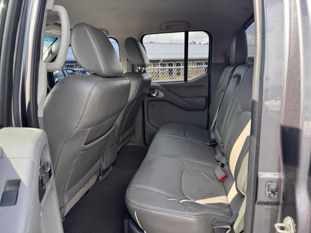 2017 Nissan Frontier Image 6
