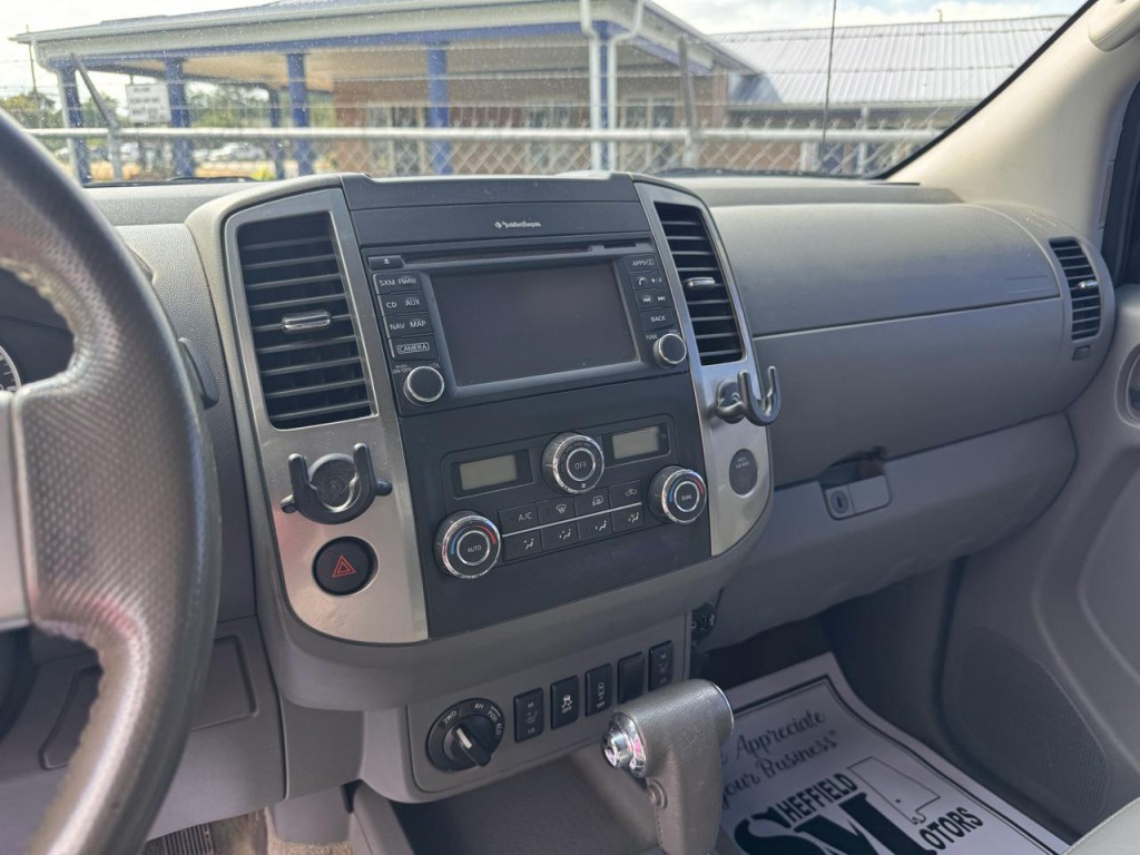 2017 Nissan Frontier Image 9