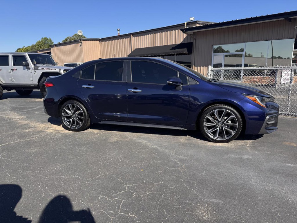 2020 Toyota Corolla Image 1
