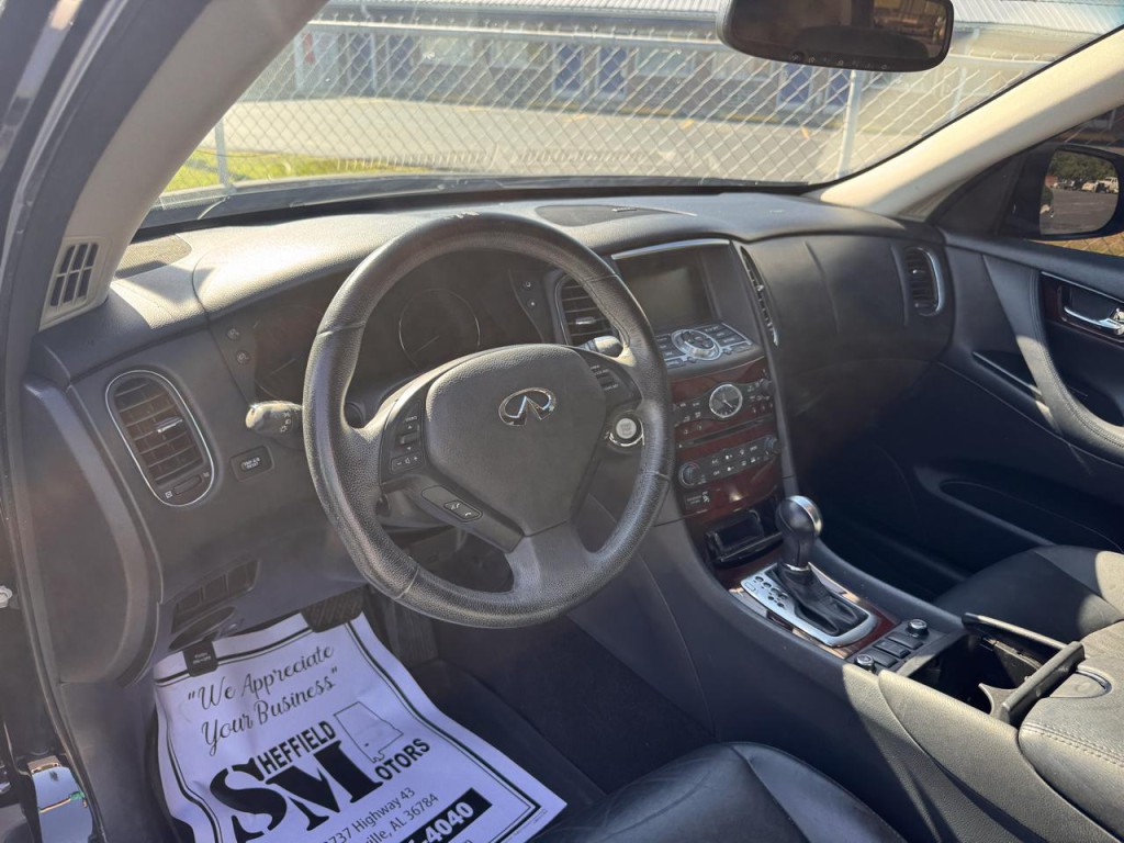 2016 INFINITI QX50 Image 11