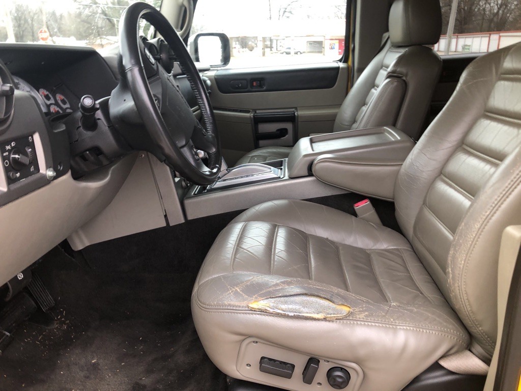 2003 HUMMER H2 Image 12