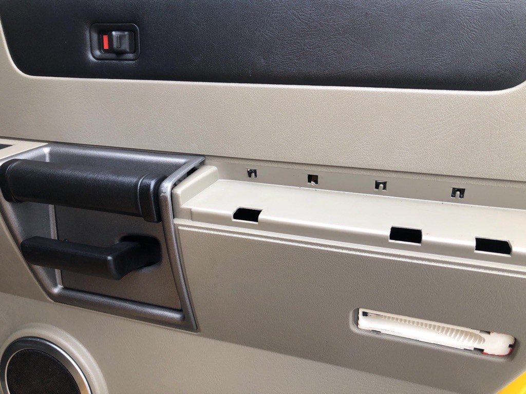 2003 HUMMER H2 Image 17