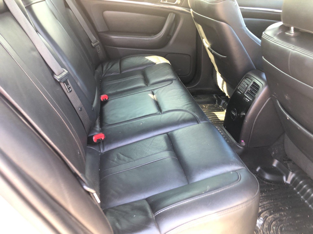 2013 Lincoln MKS Image 13