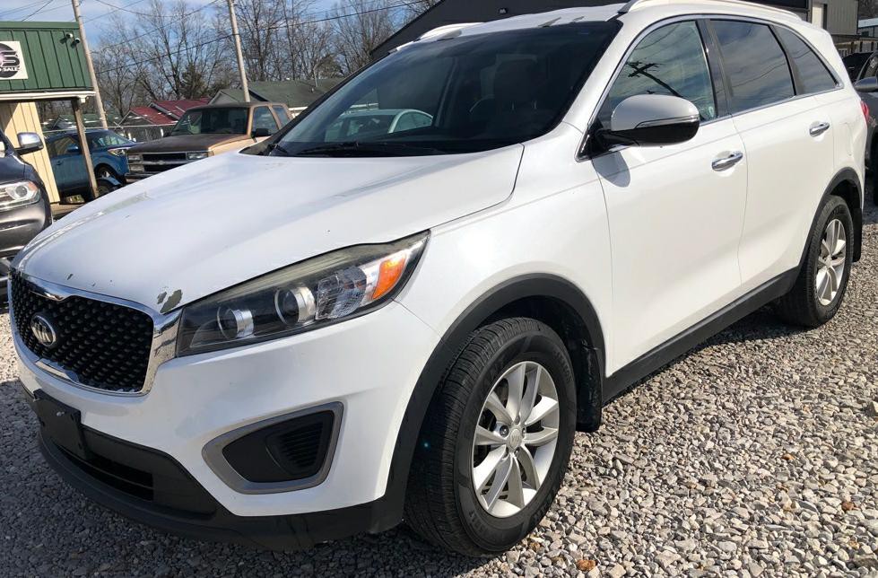 2016 Kia Sorento Image 2