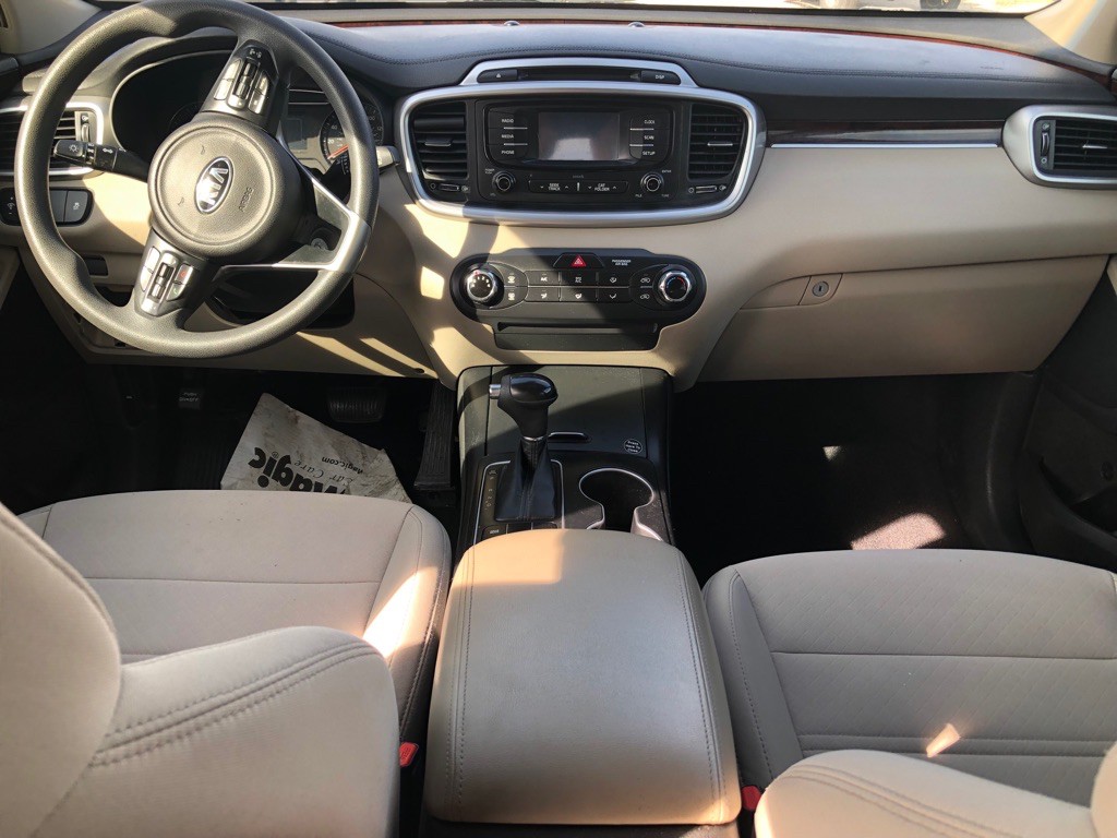 2016 Kia Sorento Image 10