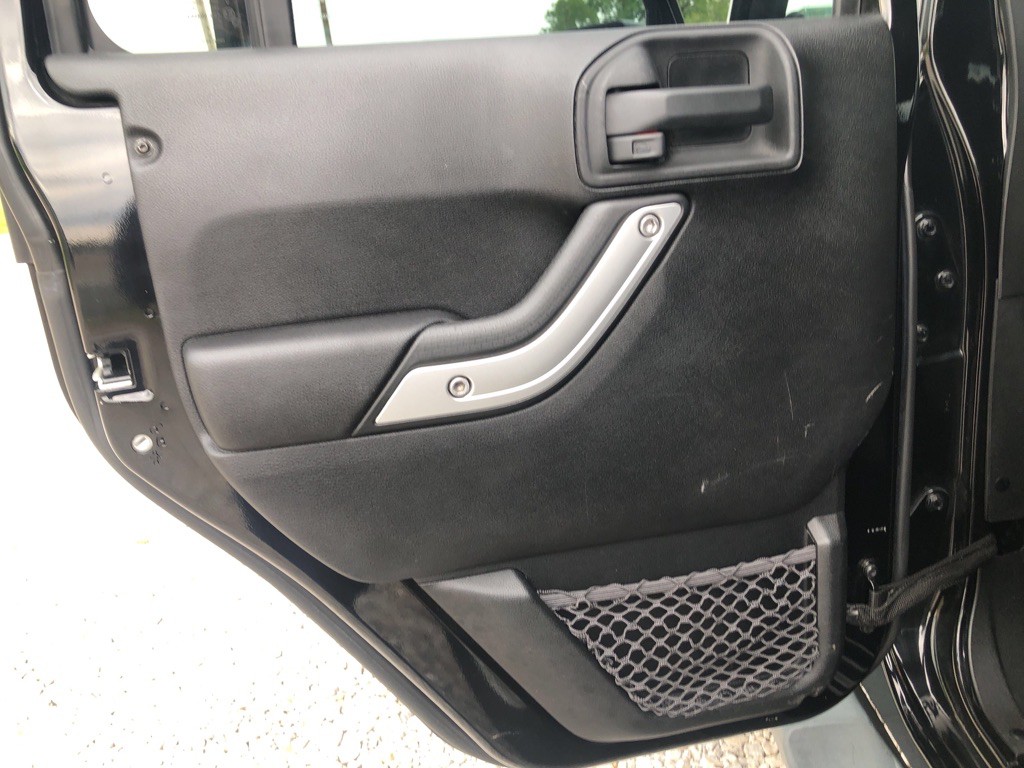 2012 Jeep Wrangler Unlimited Image 12