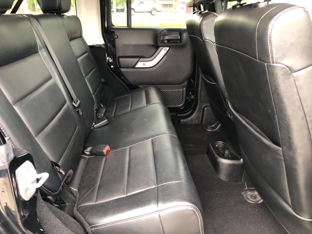 2012 Jeep Wrangler Unlimited Image 13