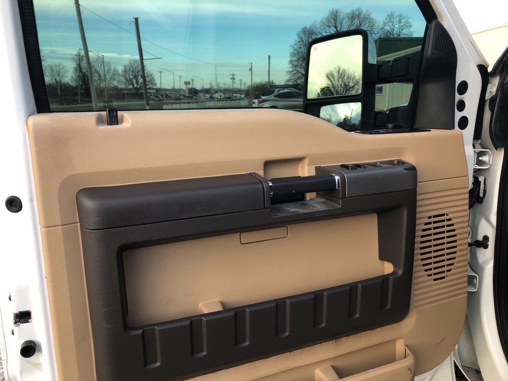 2012 Ford F-250 Image 10