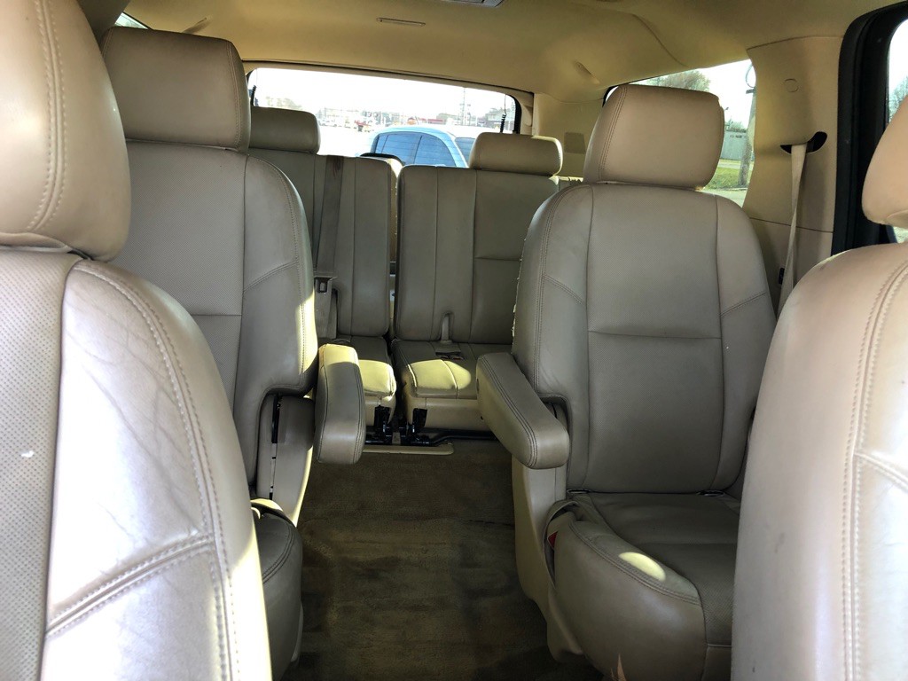 2013 Cadillac Escalade Image 14