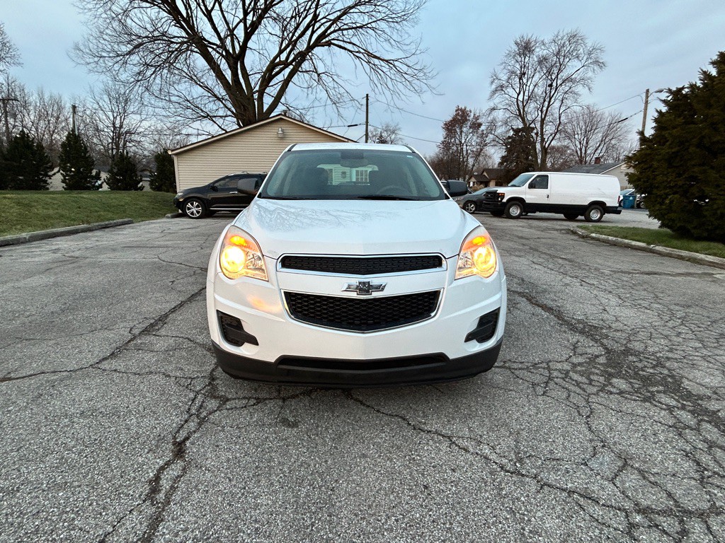 2014 Chevrolet Equinox Image 2