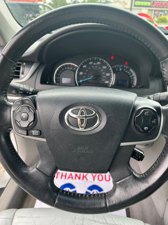 2013 Toyota Camry Image 5