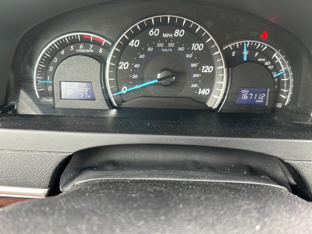 2013 Toyota Camry Image 6