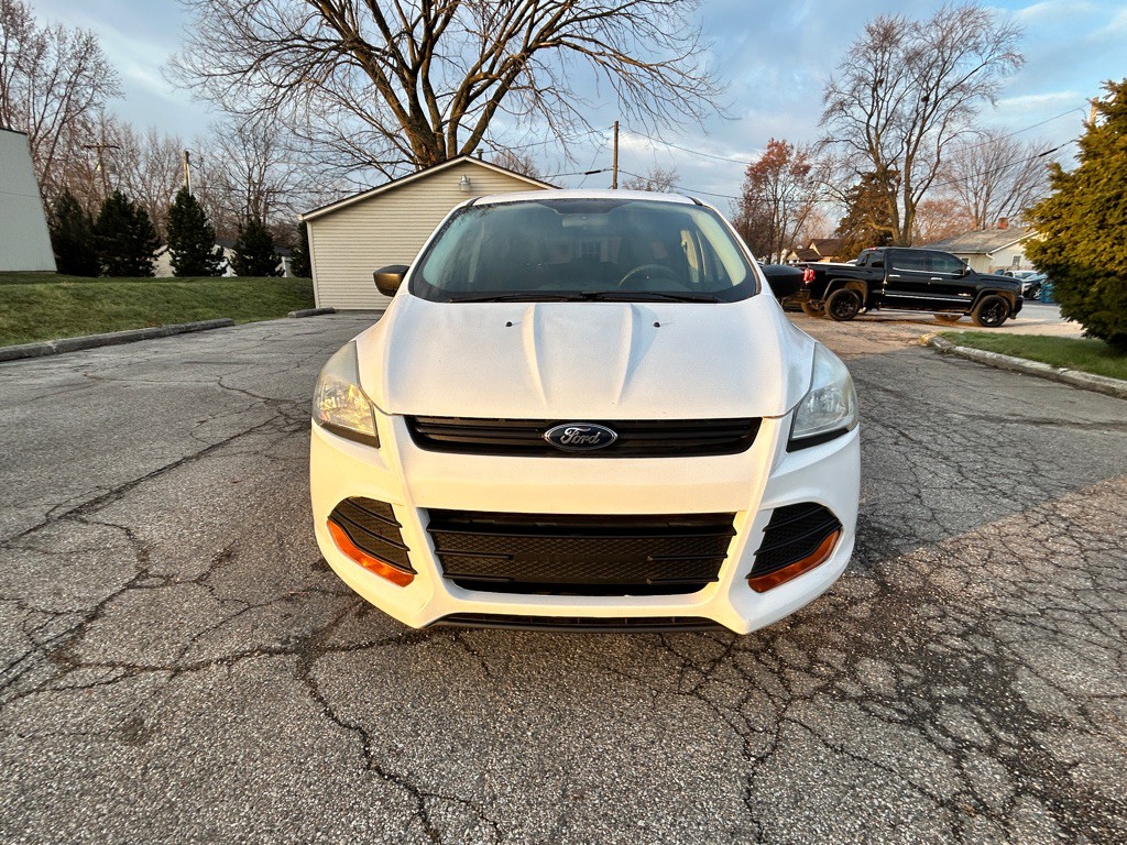 2016 Ford Escape Image 2