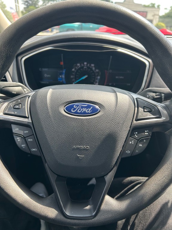 2017 Ford Fusion Image 13