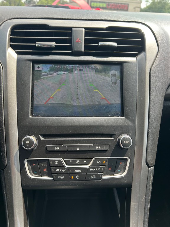 2017 Ford Fusion Image 16