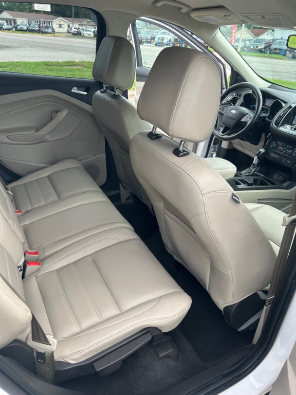 2017 Ford Escape Image 12