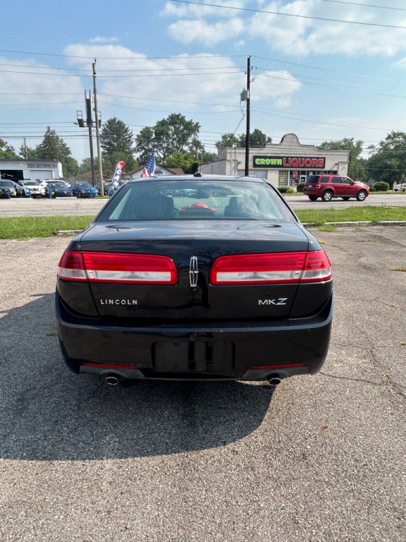 2011 Lincoln MKZ Image 5