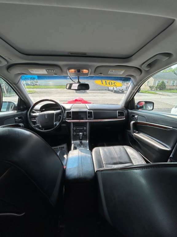2011 Lincoln MKZ Image 18
