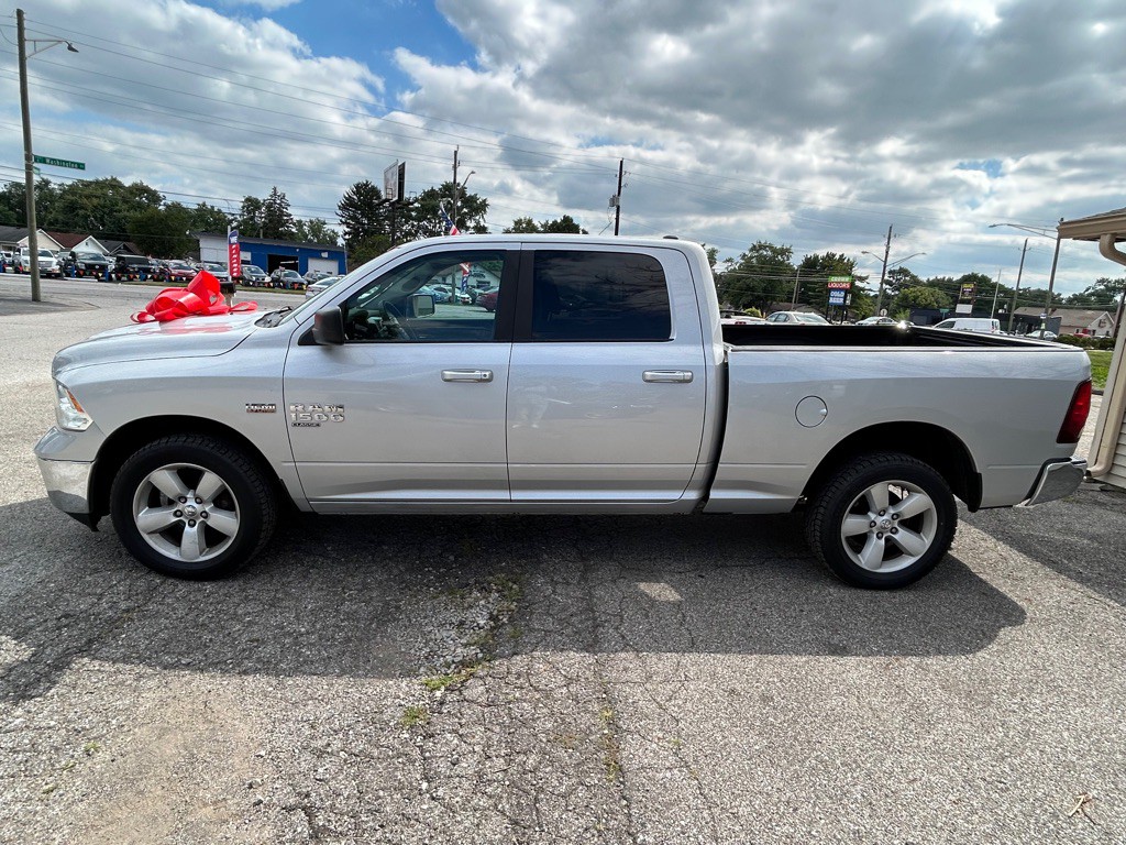 2019 RAM 1500 Image 3