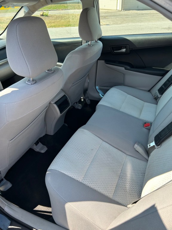 2012 Toyota Camry Image 10