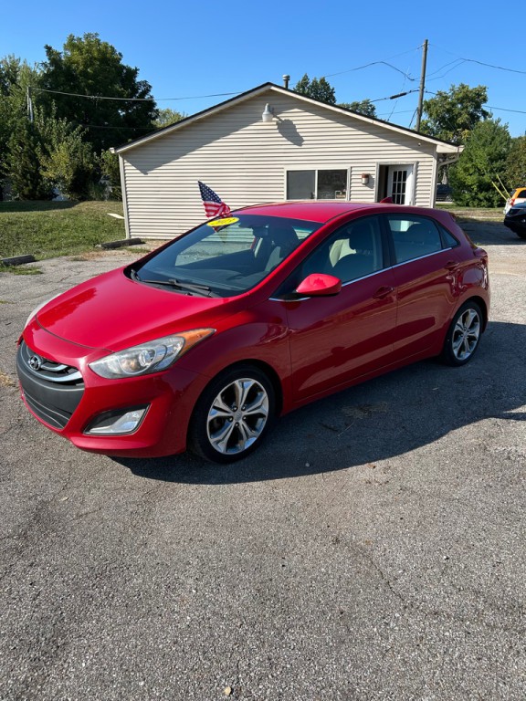 2013 Hyundai Elantra Image 2