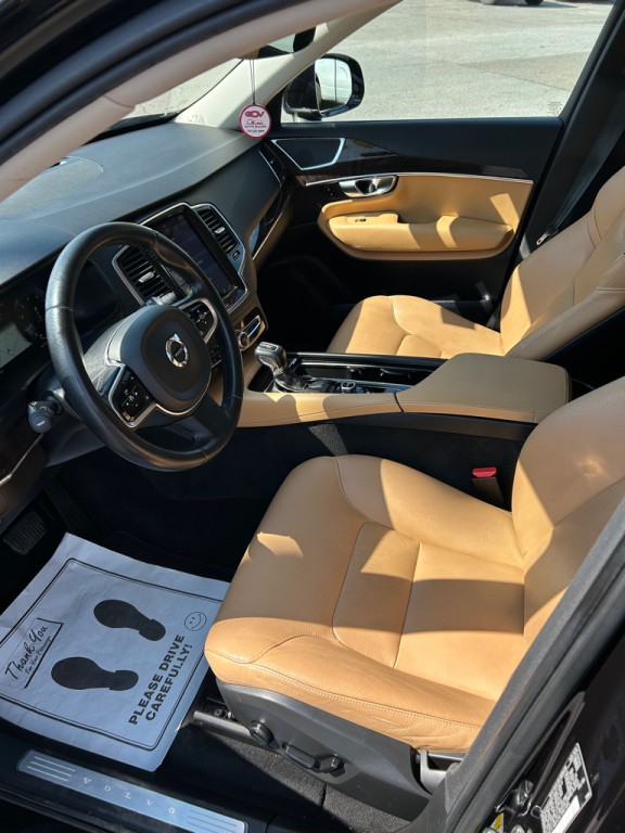 2016 Volvo XC90 Image 9