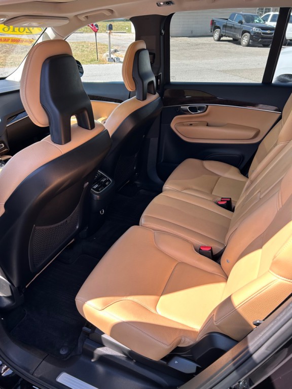 2016 Volvo XC90 Image 10