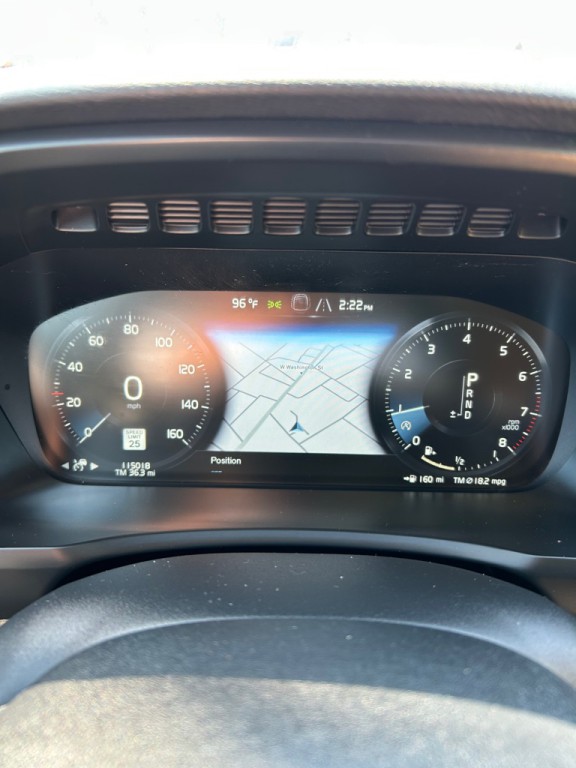 2016 Volvo XC90 Image 17