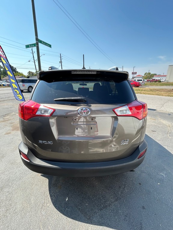 2015 Toyota Rav4 Image 5