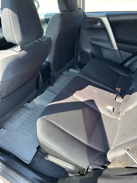 2015 Toyota Rav4 Image 10