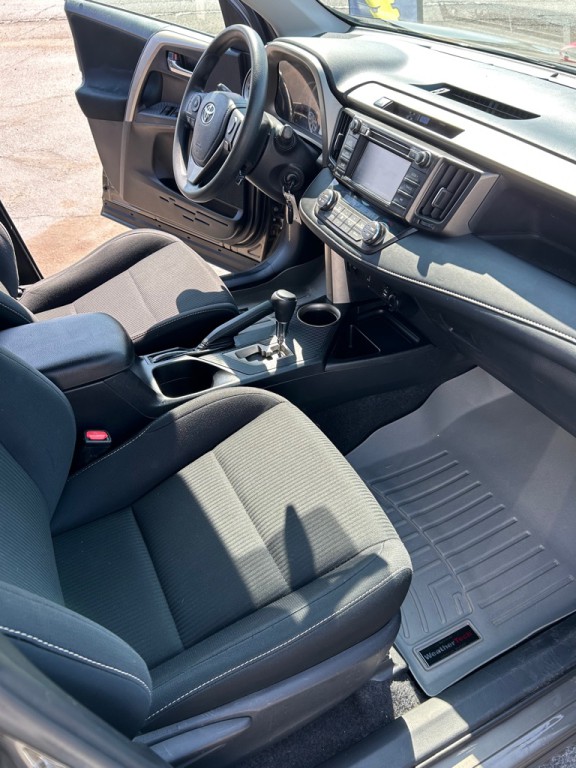 2015 Toyota Rav4 Image 11