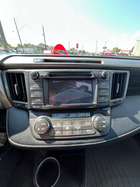 2015 Toyota Rav4 Image 18