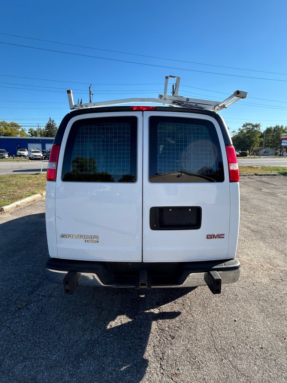 2014 GMC Savana Image 5