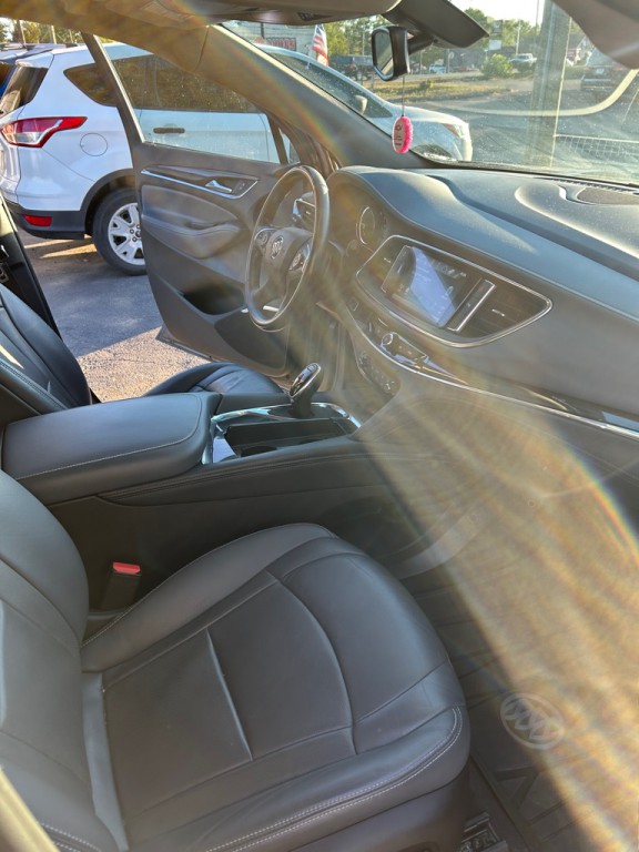 2018 Buick Enclave Image 11