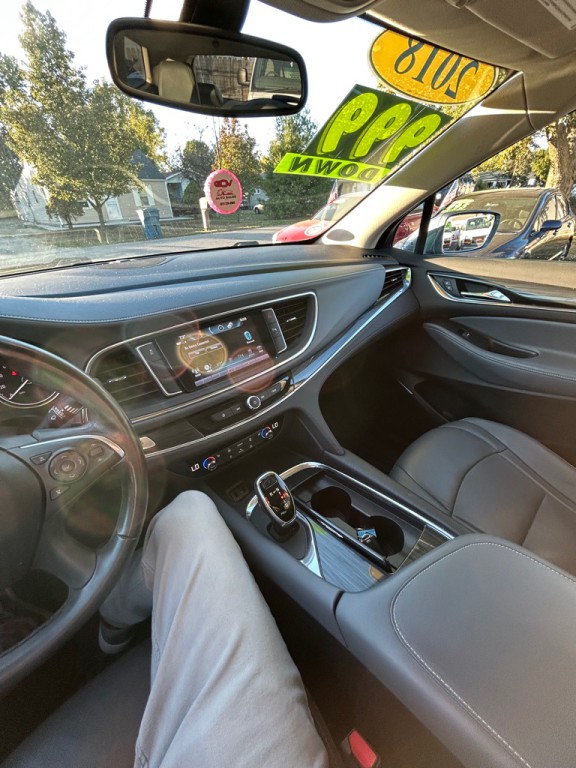 2018 Buick Enclave Image 18