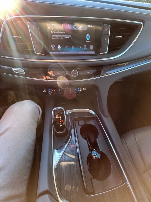 2018 Buick Enclave Image 19