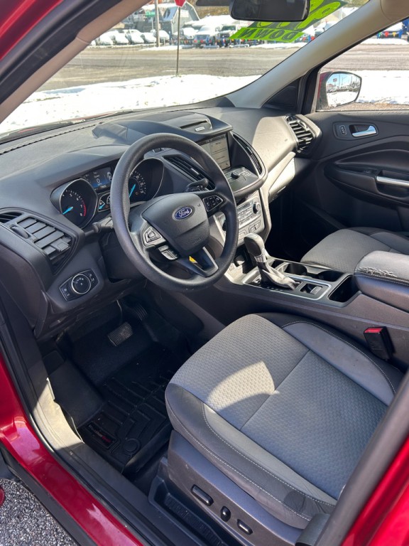 2017 Ford Escape Image 9